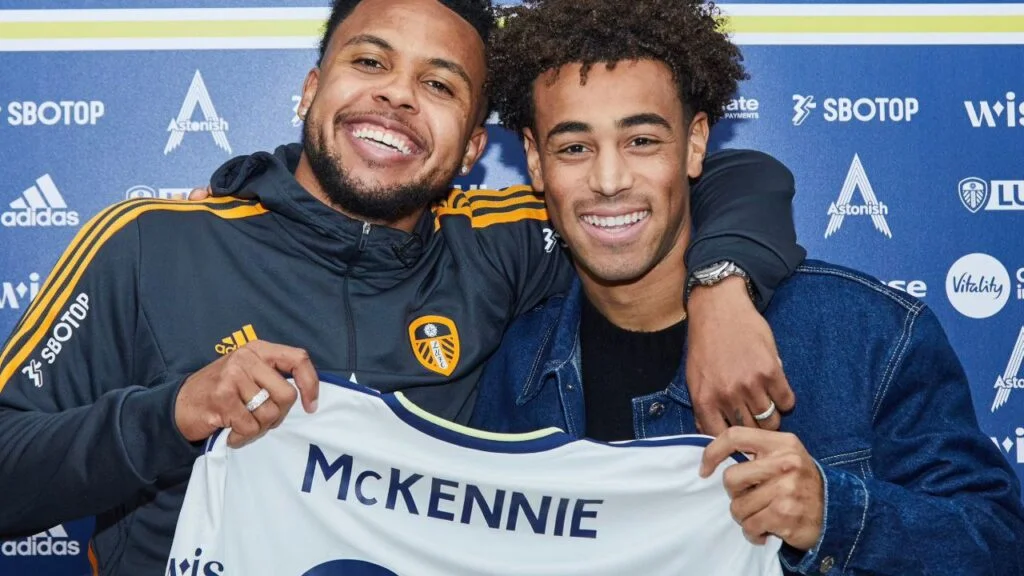 Weston McKennie to leeds